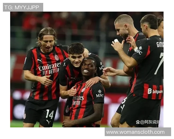 德甲盛宴：那不勒斯逆转AC米兰5-1全场沸腾瞬间回顾