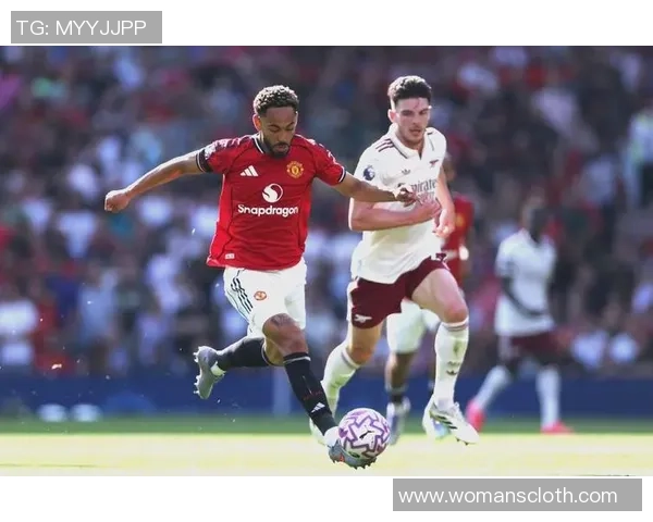 足总杯曼城大胜本菲卡五球狂潮补时争议判罚引发全场热议