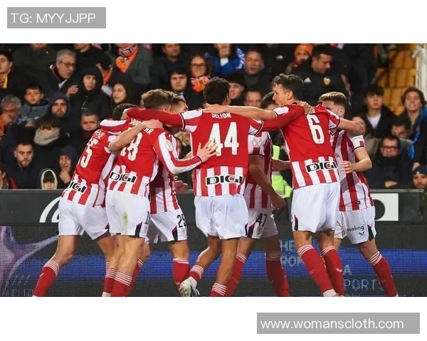 国王杯精彩对决多特蒙德大胜波尔图引发全场热议与惊喜