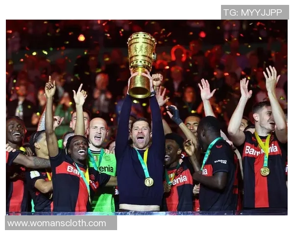 足总杯惊天冷门巴黎圣日耳曼3-0战胜拜仁全场沸腾分析