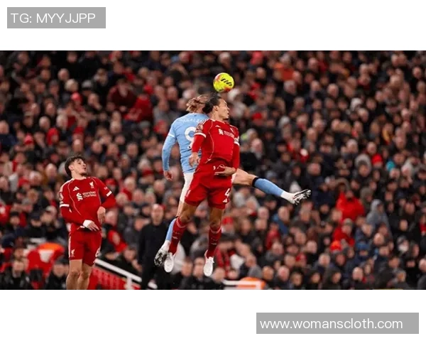 英超激战莱比锡逆转利物浦引发争议判罚全场沸腾