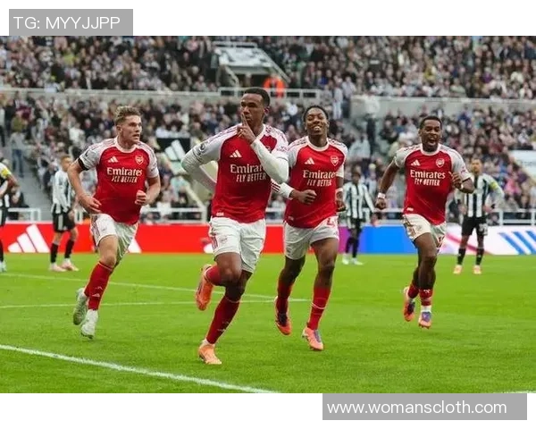 英超经典战役阿森纳逆转曼联补时绝杀引发全场狂欢